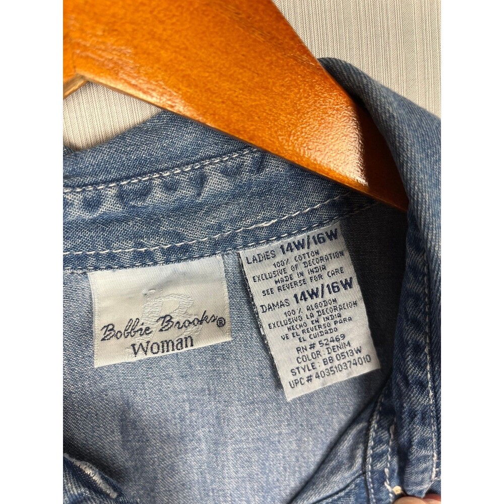 Bobbie Brooks Denim Shirt Womens 14W Blue Embroidered Button Down Cottagecore - Picture 8 of 11